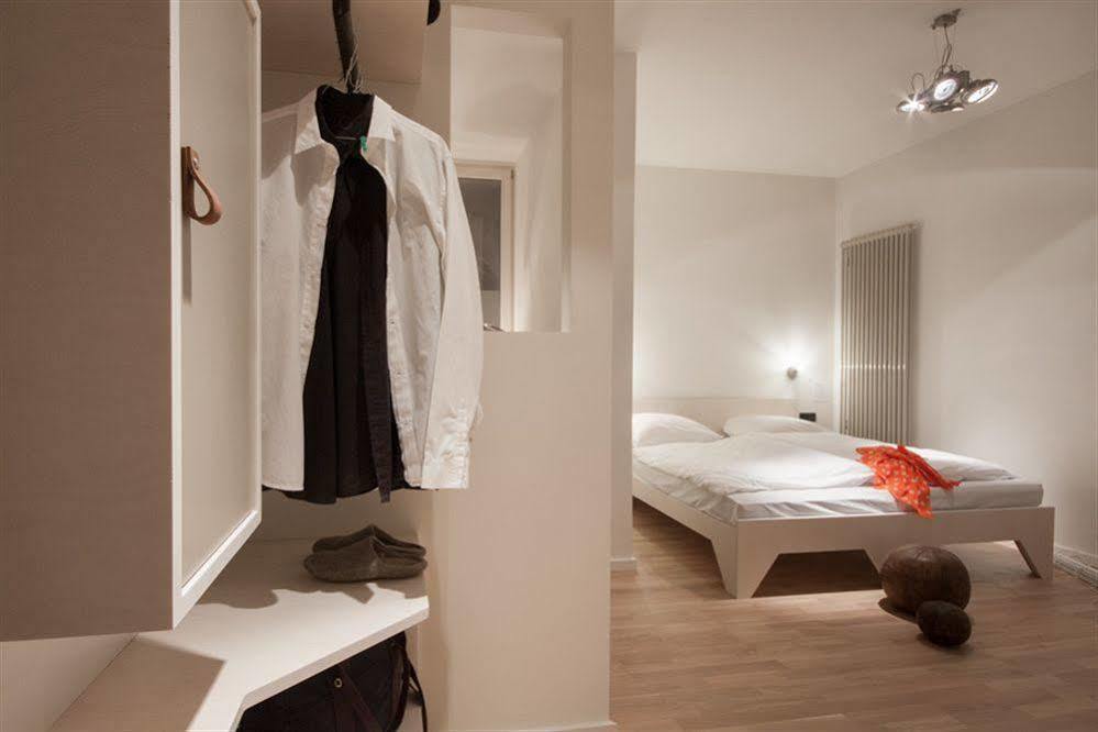 Room For Rent Unterhaching Exterior foto